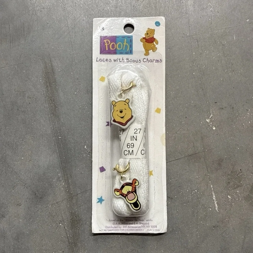 Disney Authentic Original Winnie The Pooh 27 Inch Shoe Laces With Charms New